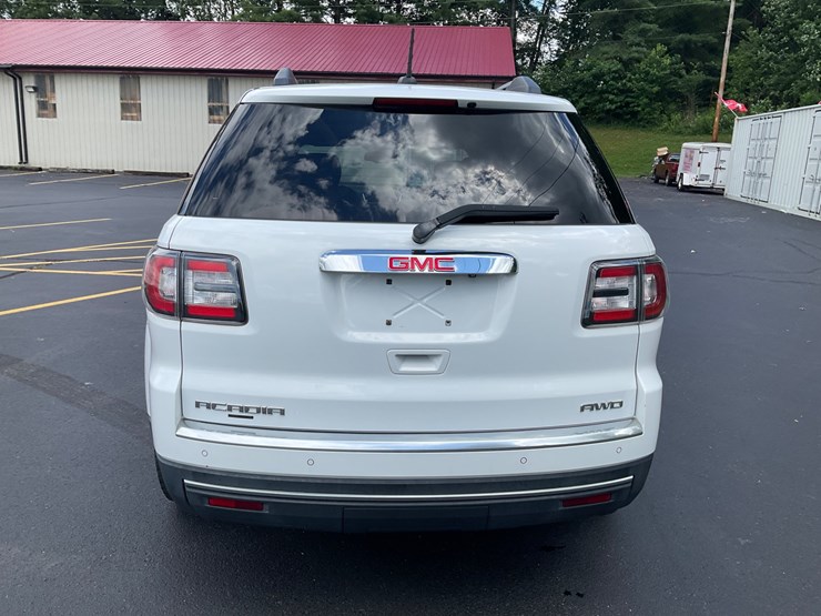 2016-gmc-acadia-image-5