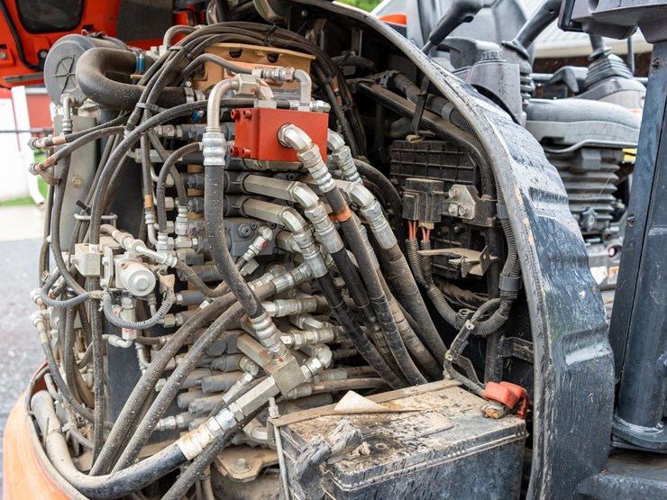 2023-kubota-u55-5-image-9