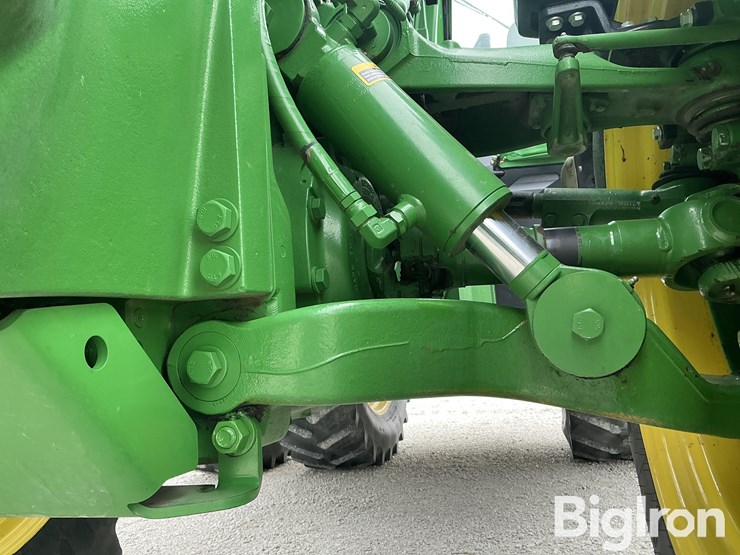 2013-john-deere-8285r-image-13