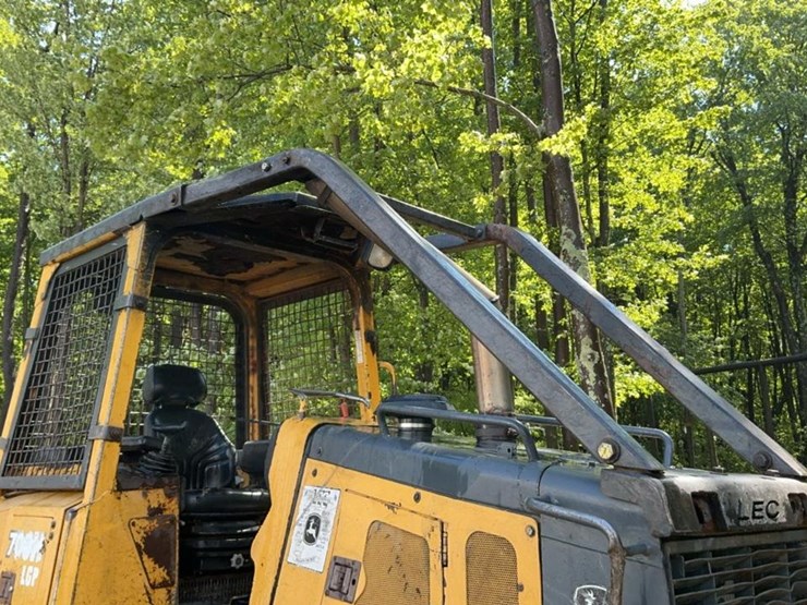 2004-deere-700h-lgp-image-27