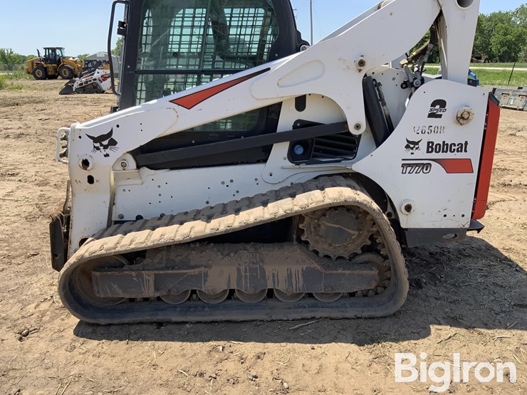 2019-bobcat-t770-image-10