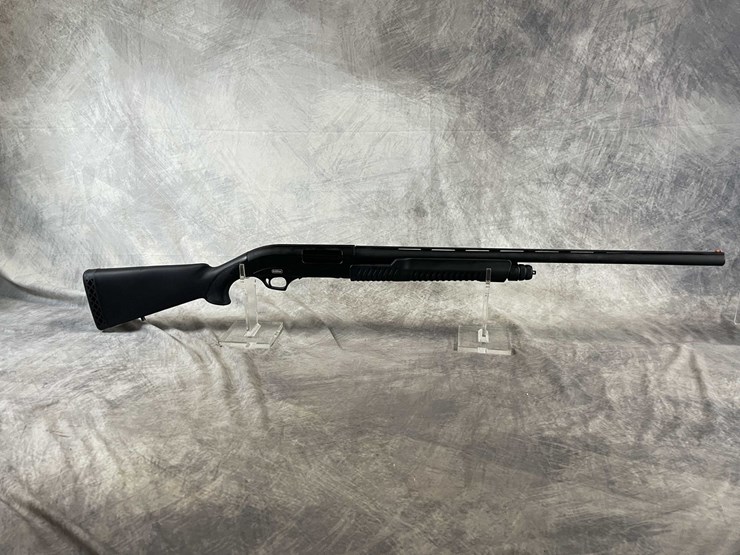 #4133-•-tristar-cobra-field-black-,-12-ga.-pump-action-shotgun,-sn:-krp006771,-(neenah,-wi)-image-1