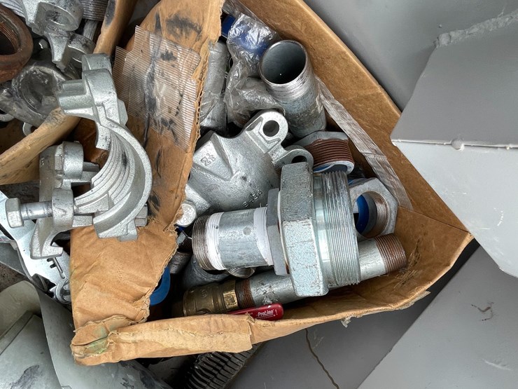 #4930-•-contents-of-job-box-image-15