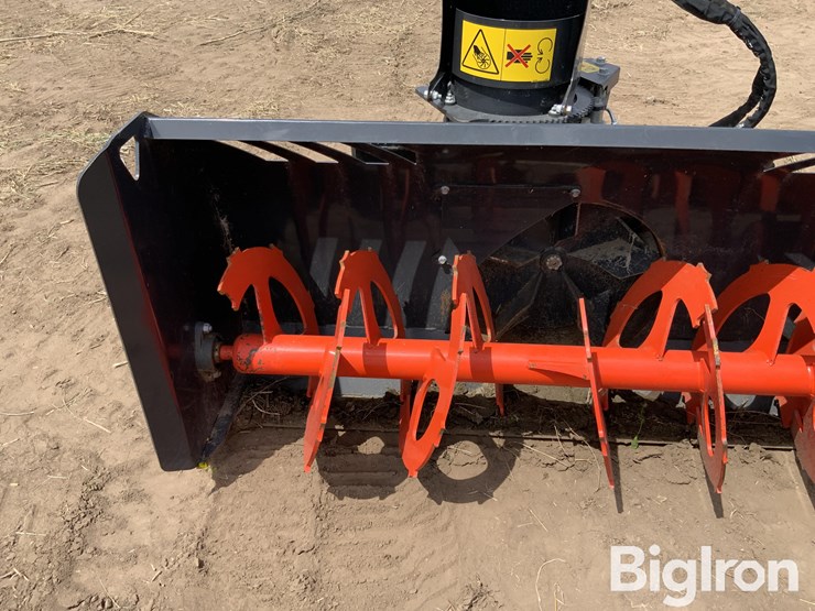 2023-bobcat-sb32-x-68-hydraulic-snow-blower-skid-steer-attachment-image-10