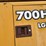 2004-deere-700h-image-25