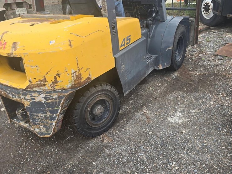 #109-•-tcm-fd45t2-forklift-image-13