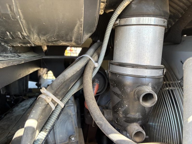 2007-volvo-mw500-image-50