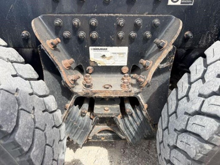 2021-kenworth-t880-image-60