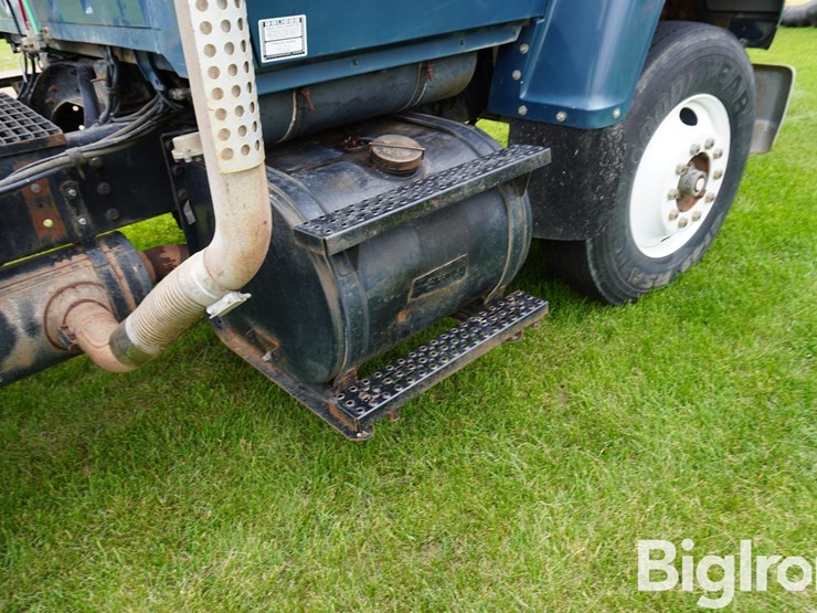 1994-ford-l8000-image-17