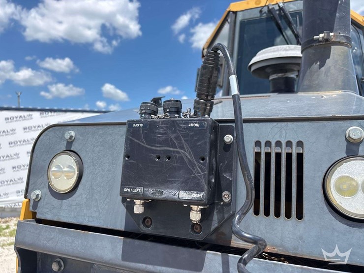 2018-deere-650k-image-11