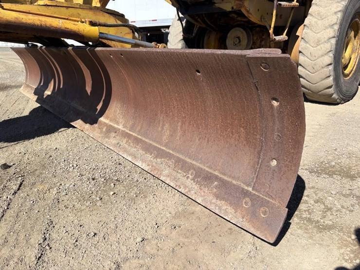 caterpillar-14e-image-10