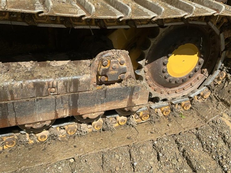 2004-deere-700h-lgp-image-41