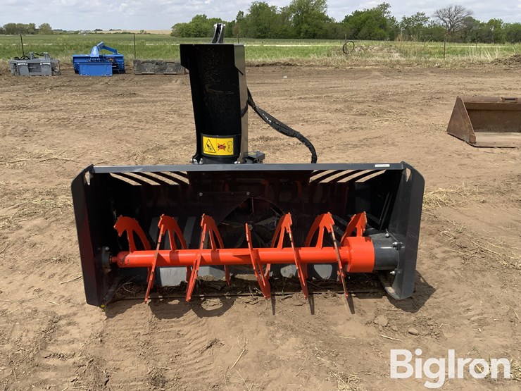 2023-bobcat-sb32-x-68-hydraulic-snow-blower-skid-steer-attachment-image-2