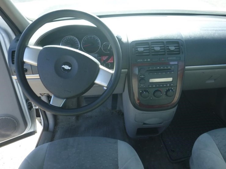 2005-chevrolet-uplander-image-9