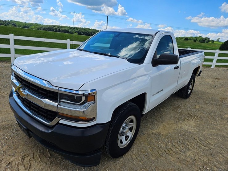 2018-chevrolet-2500-image-10