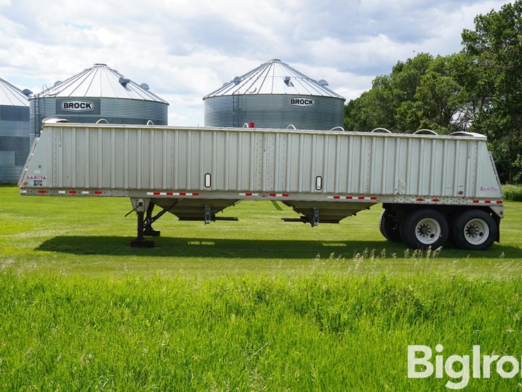 2006-dakota-38'x94"-t/a-grain-trailer-image-8