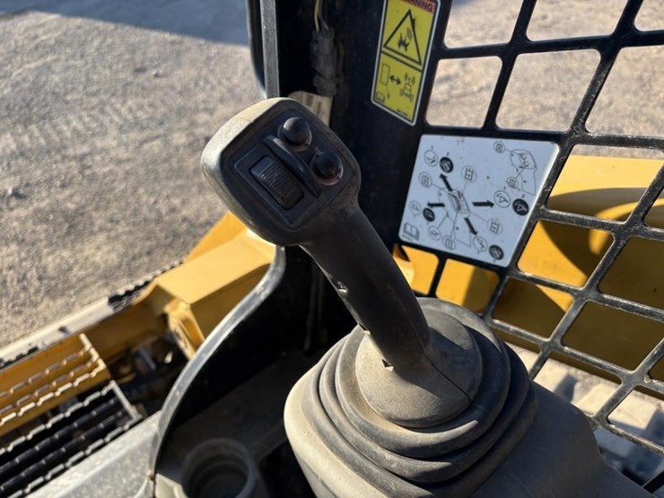 caterpillar-299d2-image-25