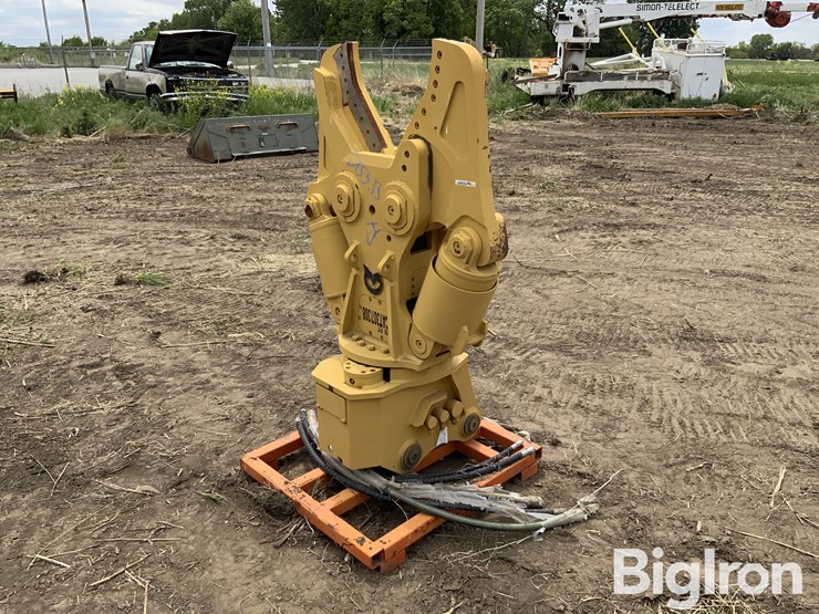 2023-caterpillar-307-image-1