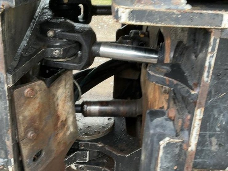 2007-deere-540g-iii-image-27