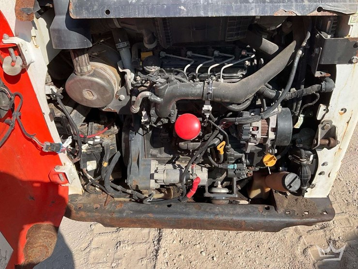 2020-bobcat-t450-image-17