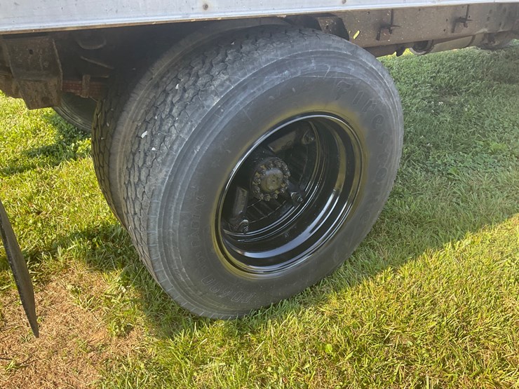 1989-ford-f700-image-7