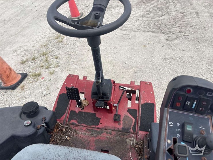 2012-toro-reelmaster-5510-commercial-reel-mower-image-13