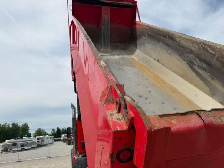 2021-kenworth-t880-image-78