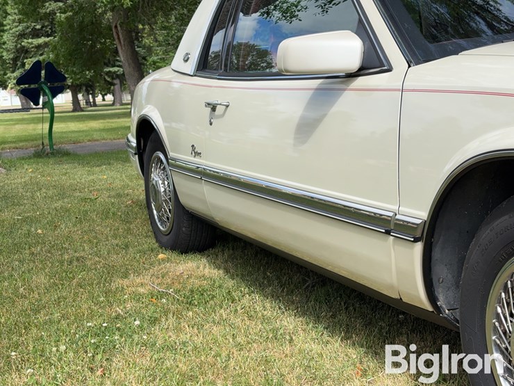 1991-buick-riviera-car-image-14