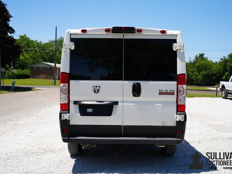 2021-ram-promaster-1500-image-6