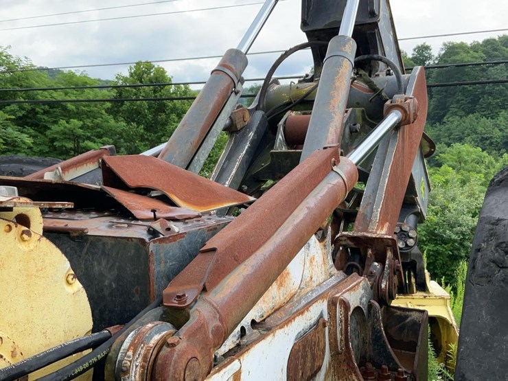 2008-deere-748g-iii-image-32