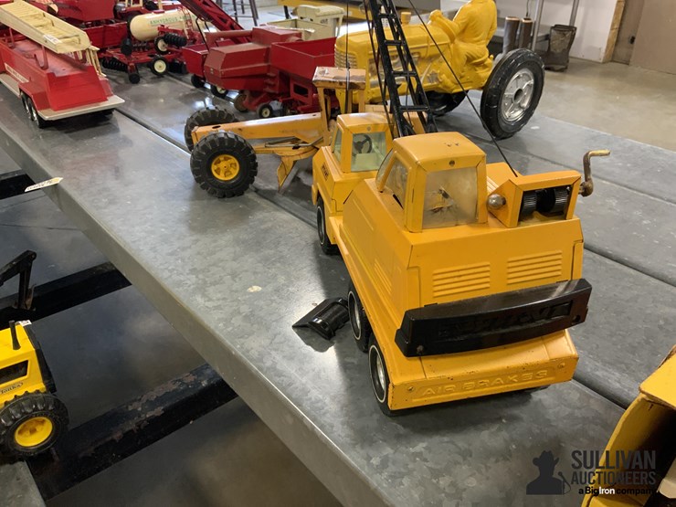 nylint-crane-&-road-grader-image-6