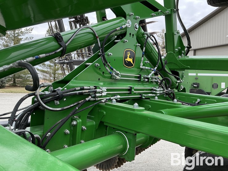 2022-john-deere-2660vt-image-20