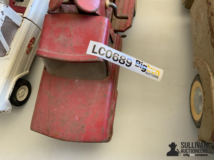 antique-tonka-tow-trucks-&-toys-image-8