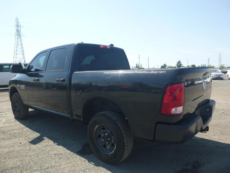 2016-dodge-1500-image-4