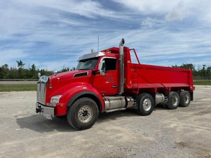 2021-kenworth-t880-image-1