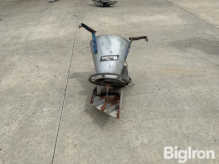 shivvers-electric-grain-spreader-image-2