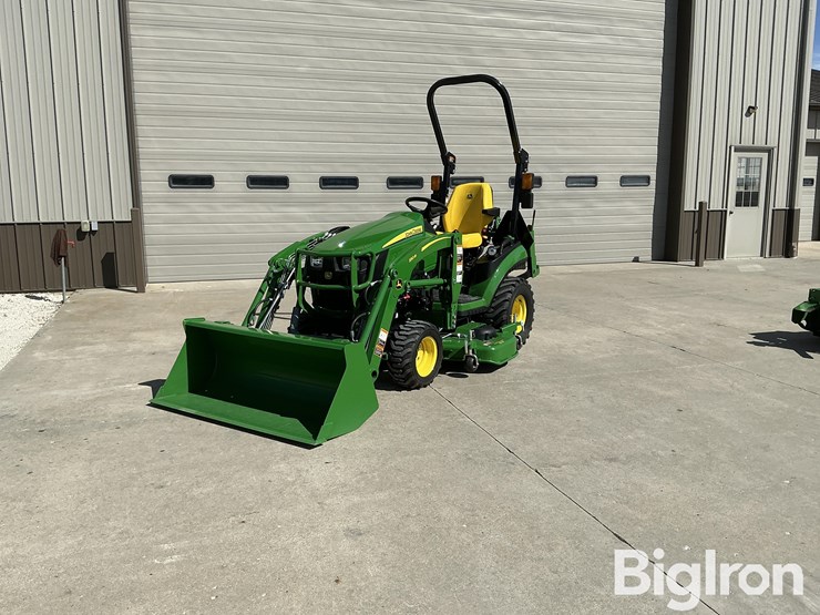 2021-john-deere-1025r-image-1