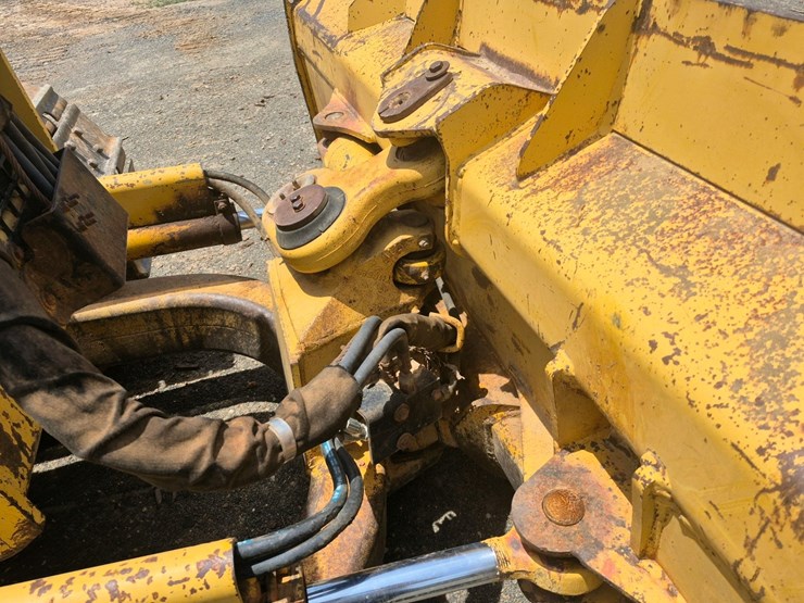 1998-deere-650g-image-36