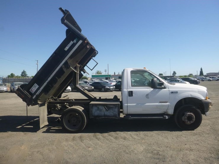 2003-ford-f550-image-9