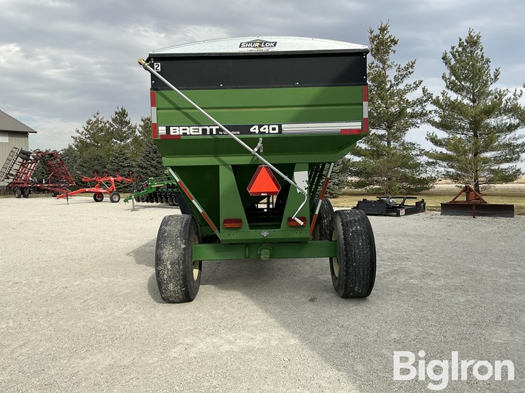 unverferth-brent-gt440-grain-wagon-image-6