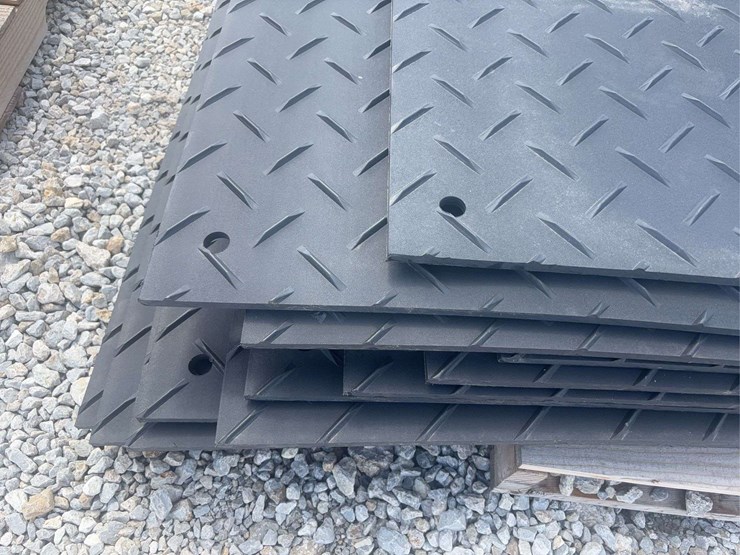 heavy-duty-composite-ground-protection-mats-image-3