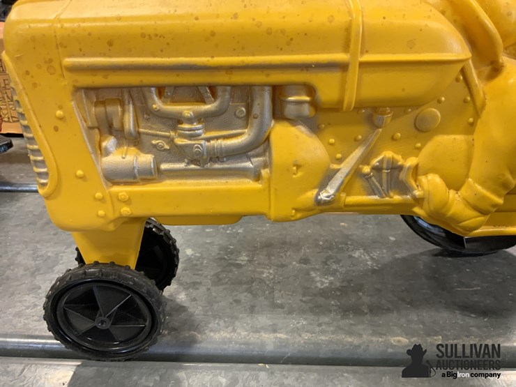 empire-toy-tractor-image-9