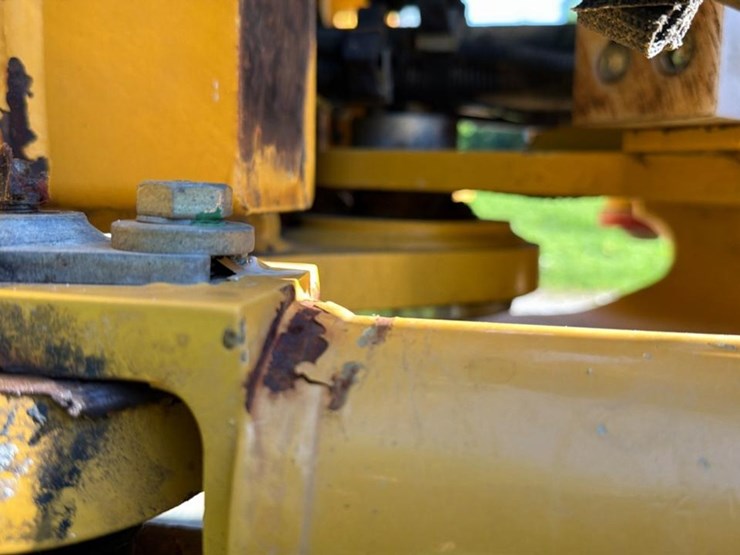 2016-john-deere-64-image-23