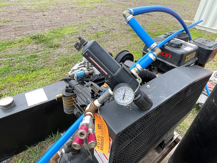 #4919-•-tmg-gas-powered-air-compressor-image-6