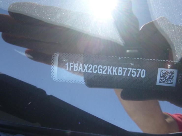 2019-ford-transit-image-15