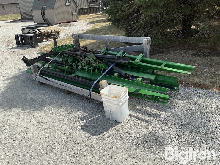 john-deere-726-image-1