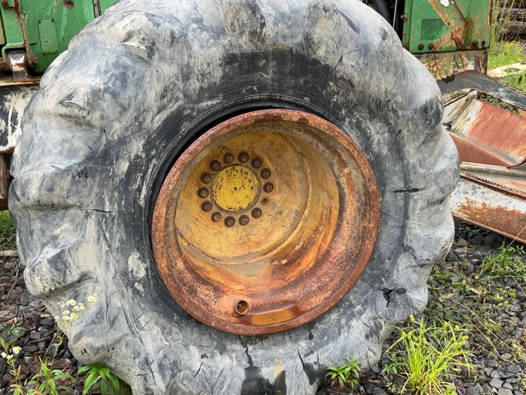 2008-deere-748g-iii-image-50