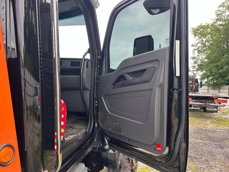 2024-kenworth-t280-image-29