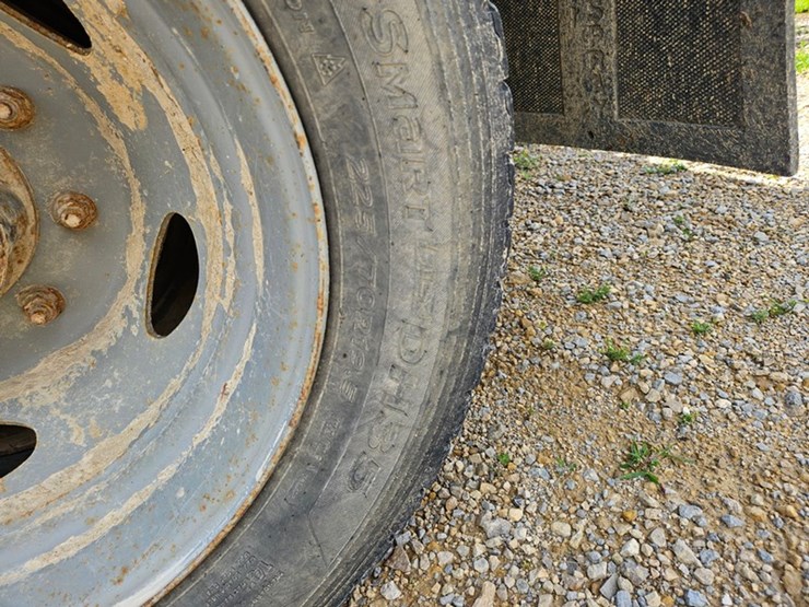 1999-ford-f450-image-35