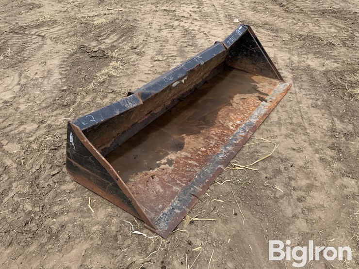 83.5”-skid-steer-bucket-image-3